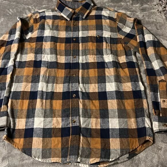 Lee Men’s Plaid Button Down - Picture 1 of 5
